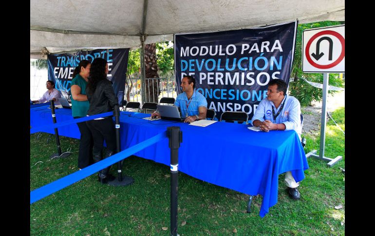 Módulo instalado afuera de la Secretaría de Vialidad y Transporte.  /