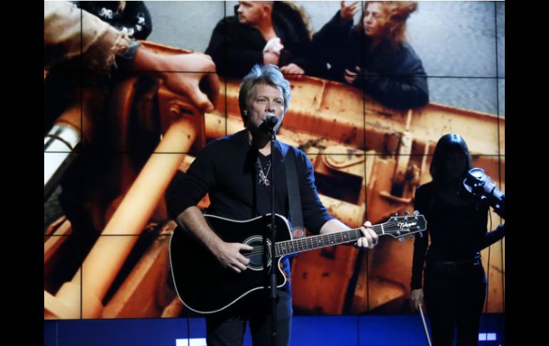 John Bonjovi y otras celebridades se unen a una noble causa. AP  /