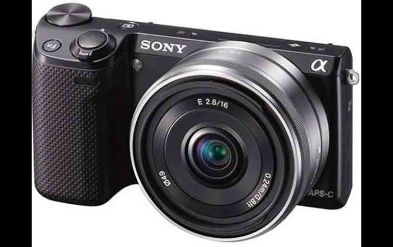 La NEX-5R de Sony también graba video Full HD AVCHD 2.0 (1920 x 1080 a 60p y 24p) con aspecto profesional. ESPECIAL  /