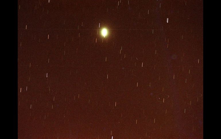 Esta lluvia, en realidad se trata de fragmentos de hielo y polvo que se desprendieron de distintos cometas. ARCHIVO  /