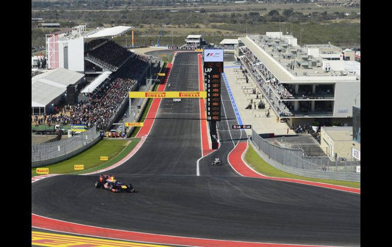 Sebastian Vettel en su auto durante la clasificación del Gran Premio de los Estados Unidos. EFE  /