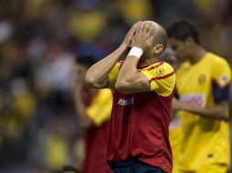 Carlos Ochoa lamenta la falla que pudo ser el gol que le diera el pase a Morelia a semifinales. MEXSPORT  /