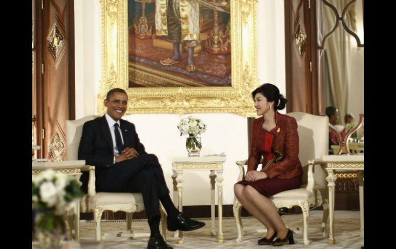 El presidente Barack Obama (izq), con la primer ministro tailandés, Shinawatra Yingluck (der). AFP  /