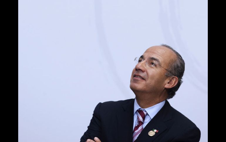 Felipe Calderón hizo un llamado para continuar con el legado revolucionario pero con la prevalecía del Estado de Derecho. ARCHIVO  /