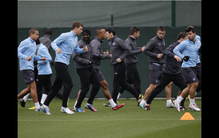 El ManCity se encuentra entrenanado para llegar en su mejor condición al partido contra el Real Madrid. AP  /