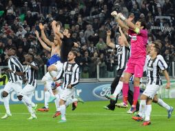 Los goles fueron de Fabio Quagliarella, al minuto 38, el chileno Arturo Vidal (61) y Sebastian Giovinco (90). EFE  /