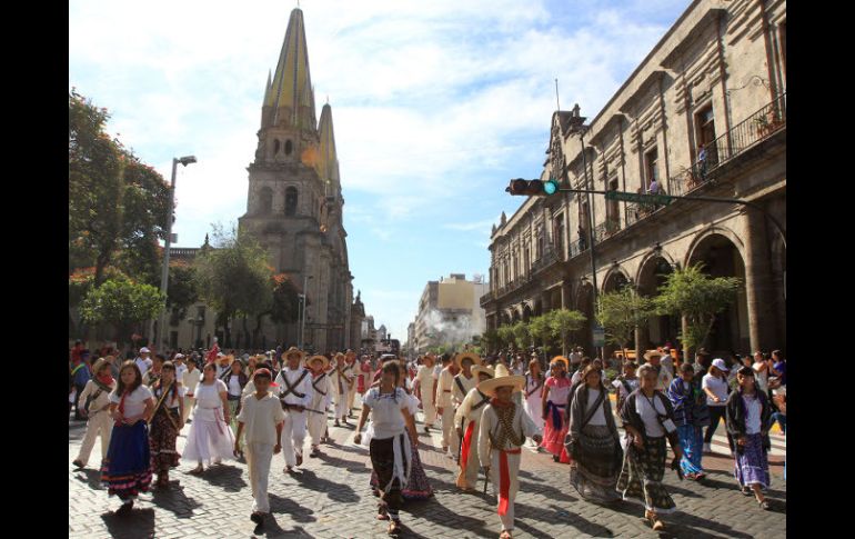 Los oriundos del municipio, estudiantes y maestros, sí acudieron al 102 aniversario de la Revolución Mexicana.  /