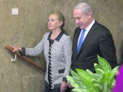 Aliados. La  secretaria de Estado estadounidense, Hillary Clinton, y el premier israelí, Benjamin Netanyahu. AP  /