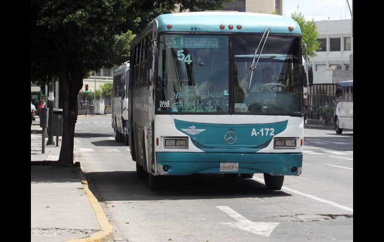 En la sesión participaron transportistas del Frente Unido de Subrogatarios, la Alianza de Camioneros, entre otros. ARCHIVO  /