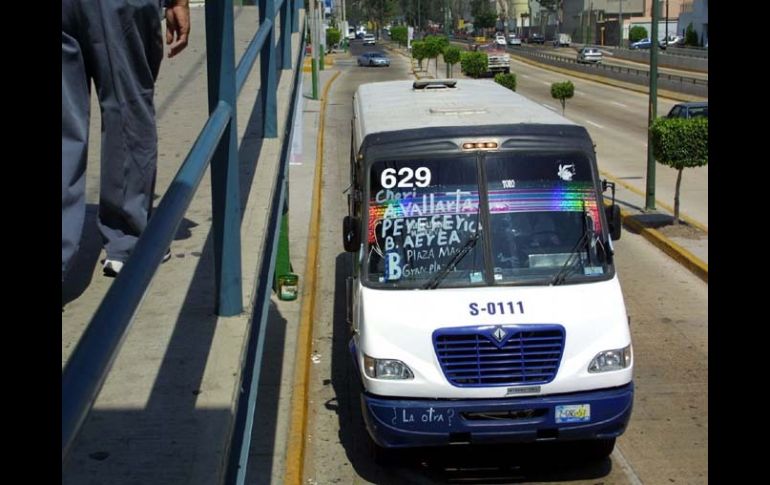 Camioneros y representantes de choferes se reunieron con autoridades viales encabezadas por Diego Monraz.  /