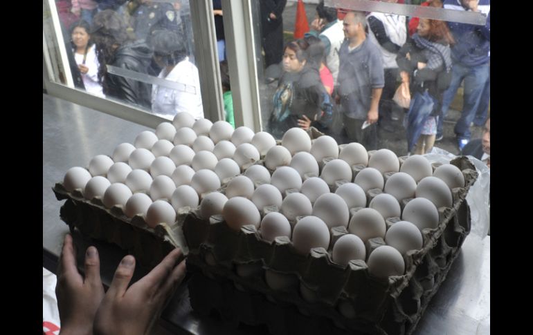 En lo que resta del año, el precio del huevo se mantendrá elevado. ARCHIVO  /