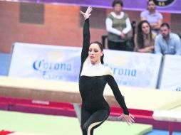 Elegancia. Catalina Ponor, en la viga de equilibrio.  /