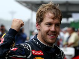 Vettel sumó 281 puntos en el campeonato. En la imagen el alemán celebra su triunfo. EFE  /