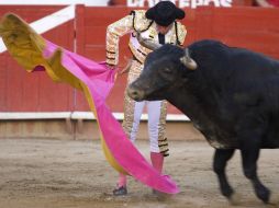 El español alternó con los toreros mexicanos Arturo Macías y Octavio García ''El Payo''. ARCHIVO  /