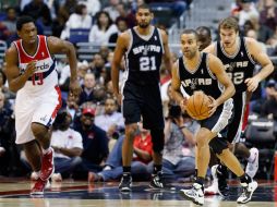 Los Spurs derrotaron a los Wizards de Washington con marcador de 92-118 en su propio campo. AFP  /