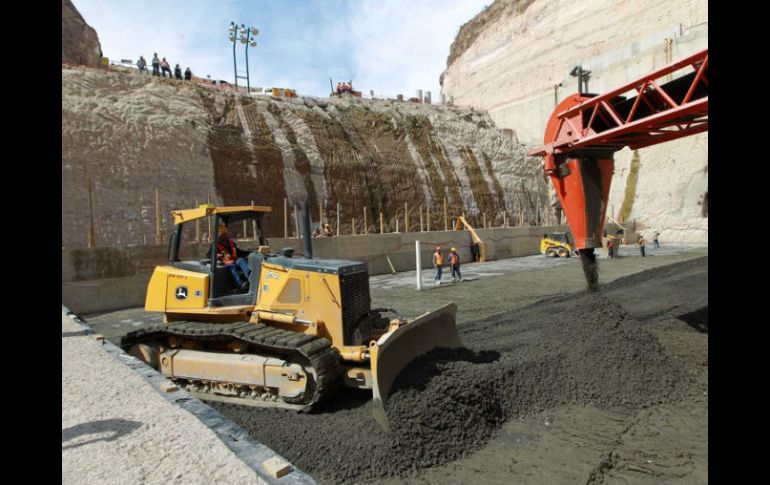 En noviembre de 2008, Felipe Calderón anuncia el arranque de la construcción de la Presa El Zapotillo. ARCHIVO  /