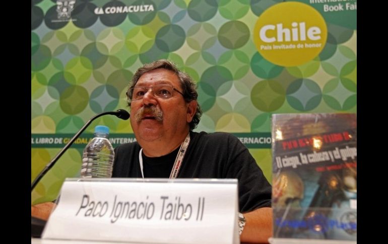 Paco Ignacio Taibo II afirma que hay una clara diferencia entre la novela negra y la literatura del narcotráfico. ARCHIVO  /