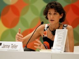 Janne Teller, escritora y activista danesa, durante la primera charla del foro ''Mil jóvenes con...''.  /