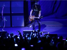 Slash y compañía ofrecieron un show plagado de un potente rock, de algunas baladas y destacados solos. ARCHIVO  /