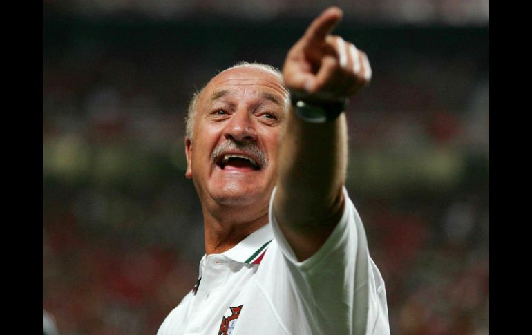 Diferentes medios apuntan a que Scolari (foto) será el sustituto de Mano Menezes. ARCHIVO  /