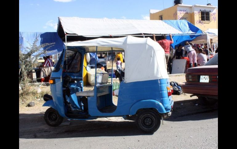 Al no contar con autorización de la Secretaría de Vialidad, se desconoce quiénes son los conductores de los mototaxis. ARCHIVO  /