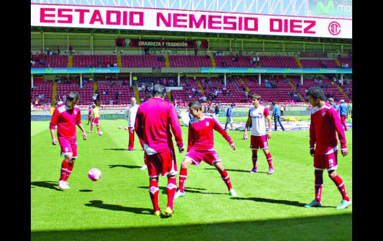 Las televisoras y las marcas que tendrán exposición en el patido, grandes ganadoras fuera de la cancha. IMAGO7  /