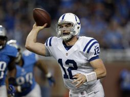 Andrew Luck sigue superando los obstaculos para llevar a Indianápolis a la post temporada. AP  /