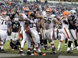 Cleveland vence sin problemas a Oakland en la jornada de la NFL  /