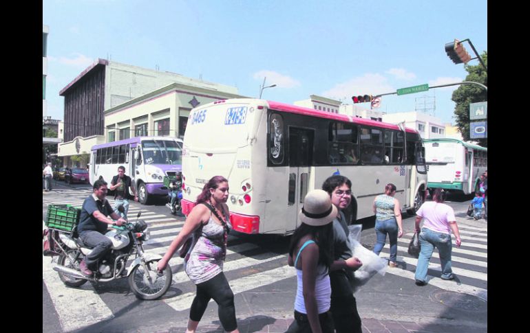 Las infracciones más frecuentes:la falta parcial de las luces reglamentarias,conducir arriba del límite permitido y pasarse la luz roja  /