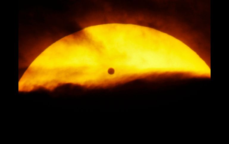 Tránsito del planeta venus frente al Sol el pasado 6 de junio. ARCHIVO  /