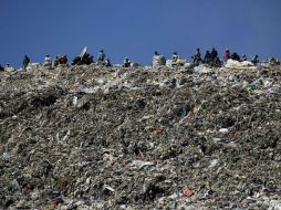 A diario ingresan mil 400 toneladas de basura al vertedero de desechos. ARCHIVO  /