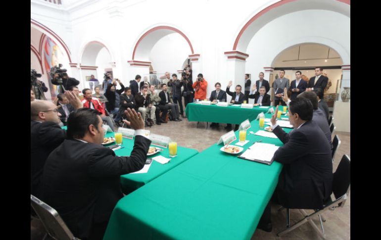 Imagen de la reunión donde se instaló formalmente la Junta de Coordinación Metropolitana de Guadalajara.  /