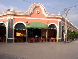 Dentro del proyecto de lograr una mejor movilidad, se contempla peatonalizar alrededores del tradicional restaurante El Parián. ARCHIVO  /