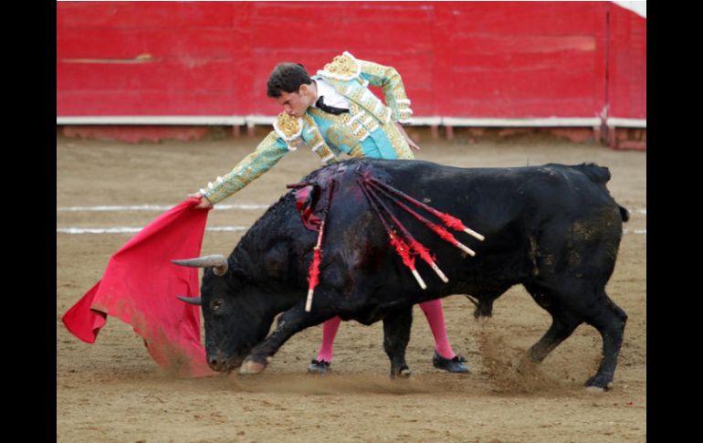 La empresa taurina anunció que al final de esta primera corrida, se entregarán diversos trofeos. ARCHIVO  /