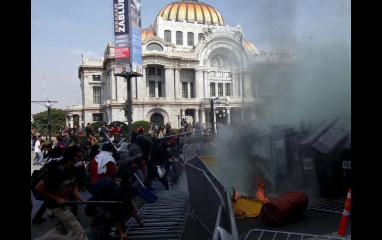 La organización señala el uso excesivo de la fuerza por parte de policías. ARCHIVO  /