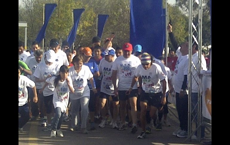 Como parte del programa de enfermedades crónico degenerativas, se corrió el ''Maratón Recre - Activo'' del ISSSTE.  /