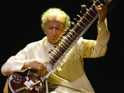 A pesar de sus dolencias Ravi Shankar continuó actuando durante los pasados meses. ARCHIVO  /