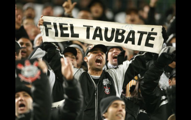 Imagen de los aficionados que acudieron al partido en Toyota. AP  /