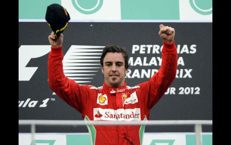 El piloto Fernando Alonso se dijo capaz de ganar más títulos en la F1. MEXSPORT  /