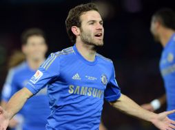 El mediocampista español del Chelsea, Juan Mata, valoró el hecho de que su equipo no dejó de atacar en tiempo complementario. AFP  /