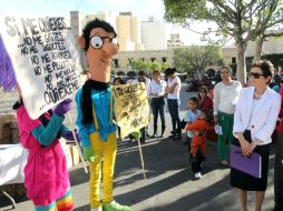 Expusieron mensajes contra la violencia en Plaza Guadalajara.  /