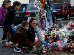 Por su lado, la policia de Connecticut informó este sábado que 16 de los 20  niños muertos tenían 6 años y 4 habían cumplido los 7. AP  /