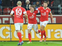 Los jugadores del Mainz festejan el segundo gol del encuentro. EFE  /