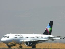 Volaris informa que en 2012 realizó una inversión de cuatro mil 400 MDD para incorporar aviones y otras tecnologías. ARCHIVO  /