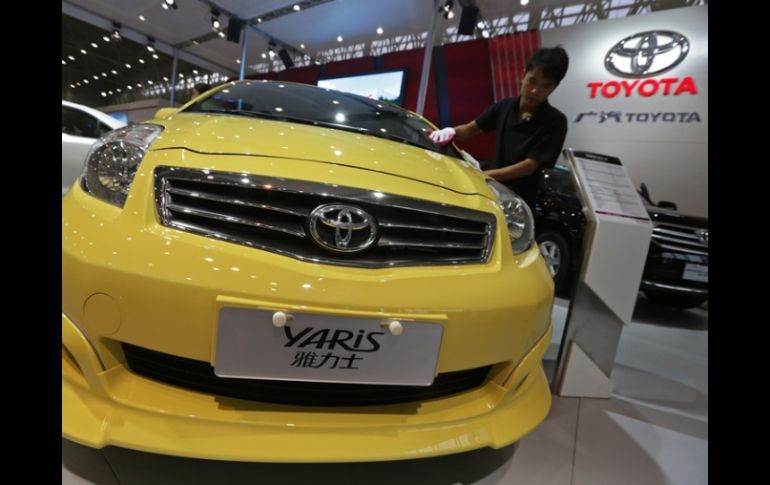 Parece improbable que Toyota alcance la meta de colocar un millón de vehículos en China en 2012. ARCHIVO  /