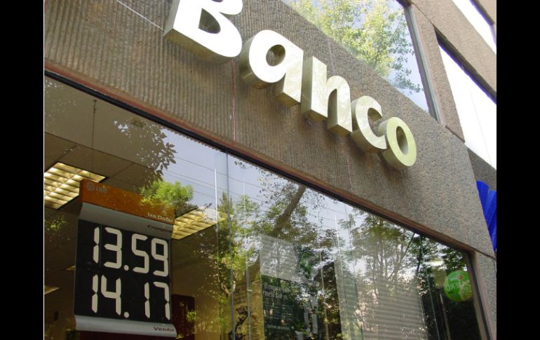 La Comisión Nacional Bancaria y de Valores (CNBV) establece que estos días son inhábiles en el sector financiero. ARCHIVO  /