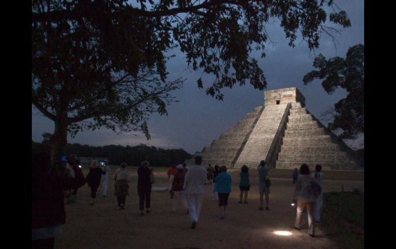 Asimismo, muestran a miles de visitantes a una de las maravillas del mundo, Chichén Itzá. REUTERS  /