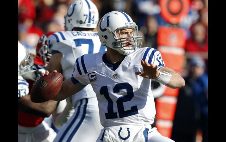 Andrew Luck lleva a los Potros a la post temporada en su primera campaña. AP  /