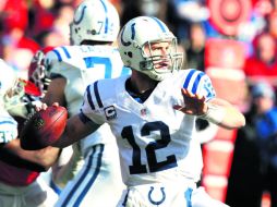 Andrew Luck impuso una nueva marca de yardas por pase en una temporada para un mariscal de campo novato, con  4,183. AP  /