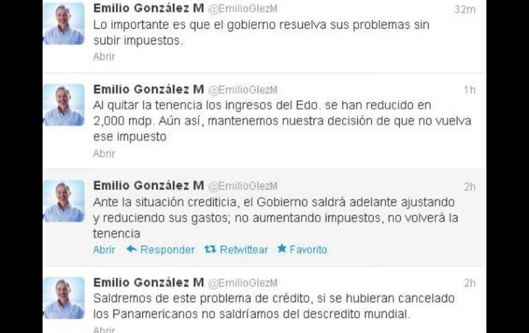 Mensajes de Emilio González, escritos en su cuenta de Twitter. ESPECIAL  /